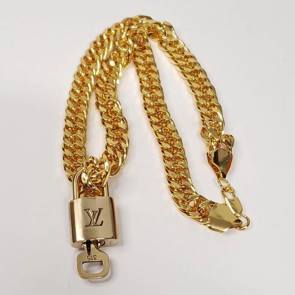 Authentic Louis Vuitton Padlock w/unbranded Cuban Style 18k Gold Plated Chain - Picture 7 of 15